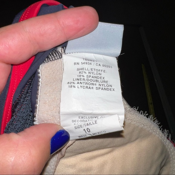 Speedo tankini top - Picture 6 of 8